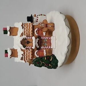 White Barn Gingerbread House Candle Jar Topper